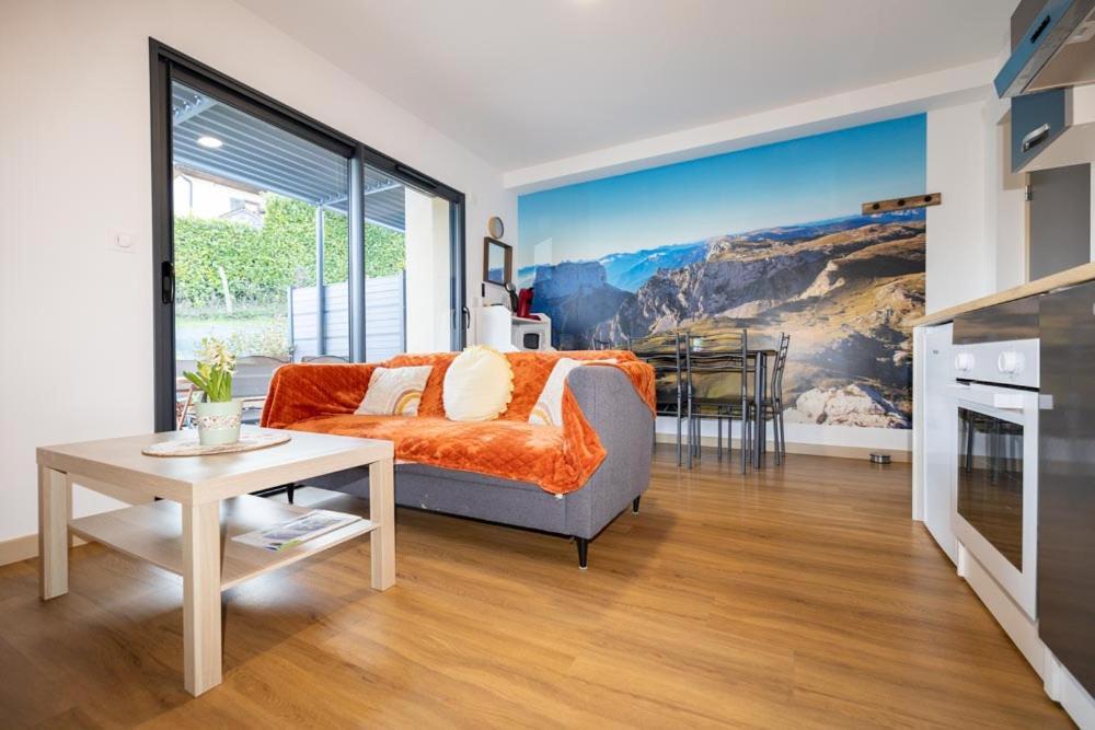L'Escapade Dauphinoise, Gite 2 Chambres Avec Terrasse Et Clim Beaucroissant Bagian luar foto
